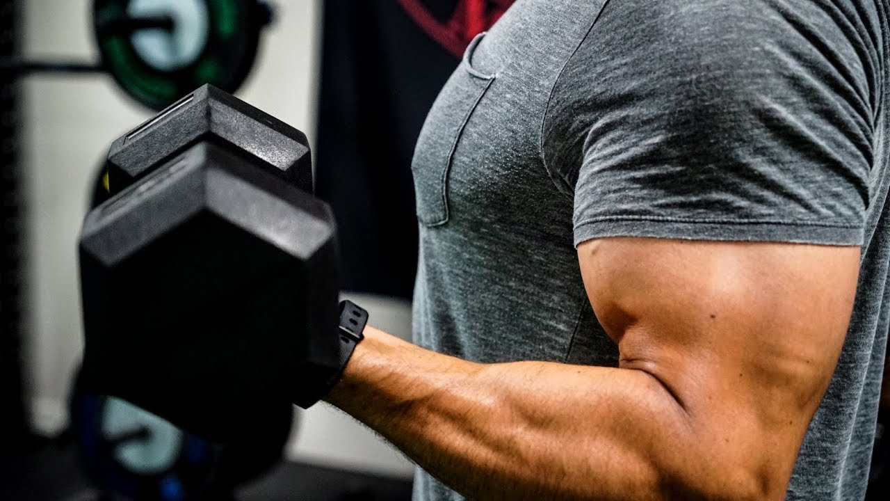The ONLY Way You Should Be Doing Dumbbell Bicep Curls! - YouTube
